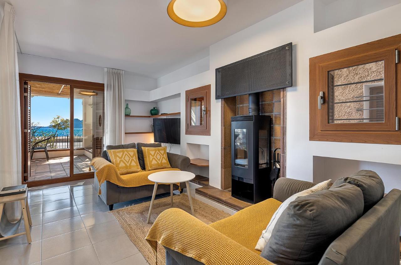 La Gola Apartment, First-line Beachfront, Newly Refurbished Appartement