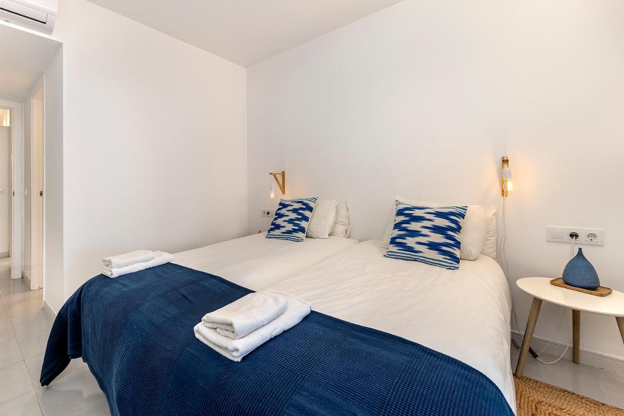 Appartement La Gola Apartment, First-line Beachfront, Newly Refurbished